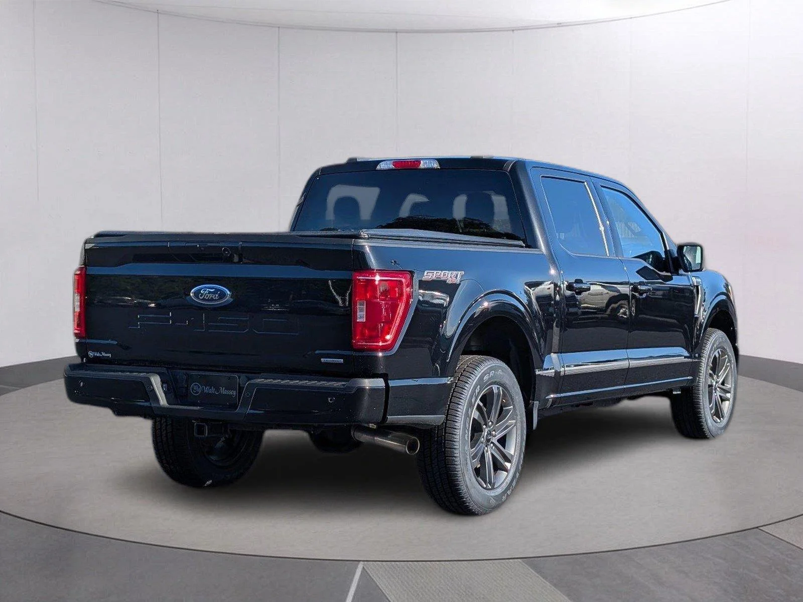 Used 2023 Agate Black Ford XLT image 7