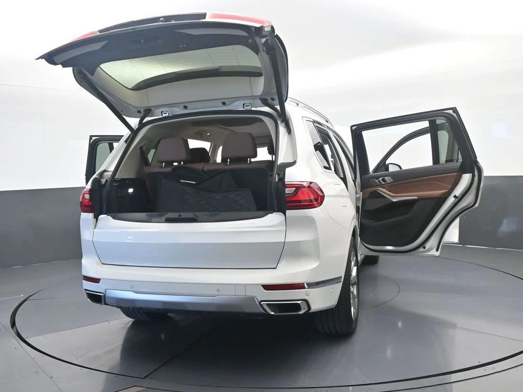 Used 2020 Mineral White Metallic BMW xDrive40i image 84