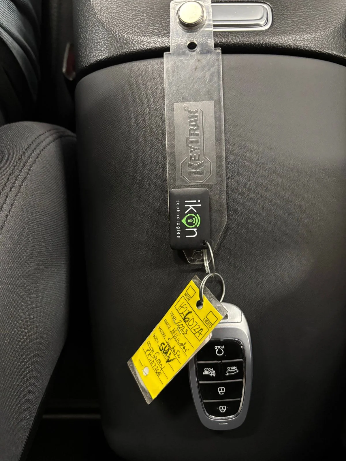 Used 2023 Gray Hyundai SEL image 25