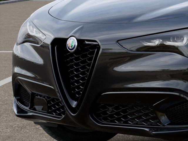 New 2025 Vulcano Black Metallic Exterior Paint Alfa Romeo  image 19