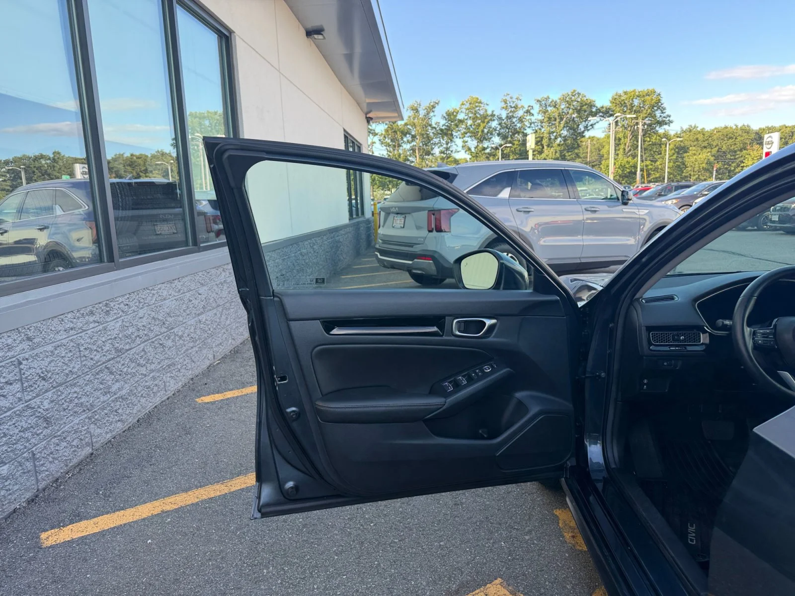 Used 2024 Gray Honda EX-L image 27
