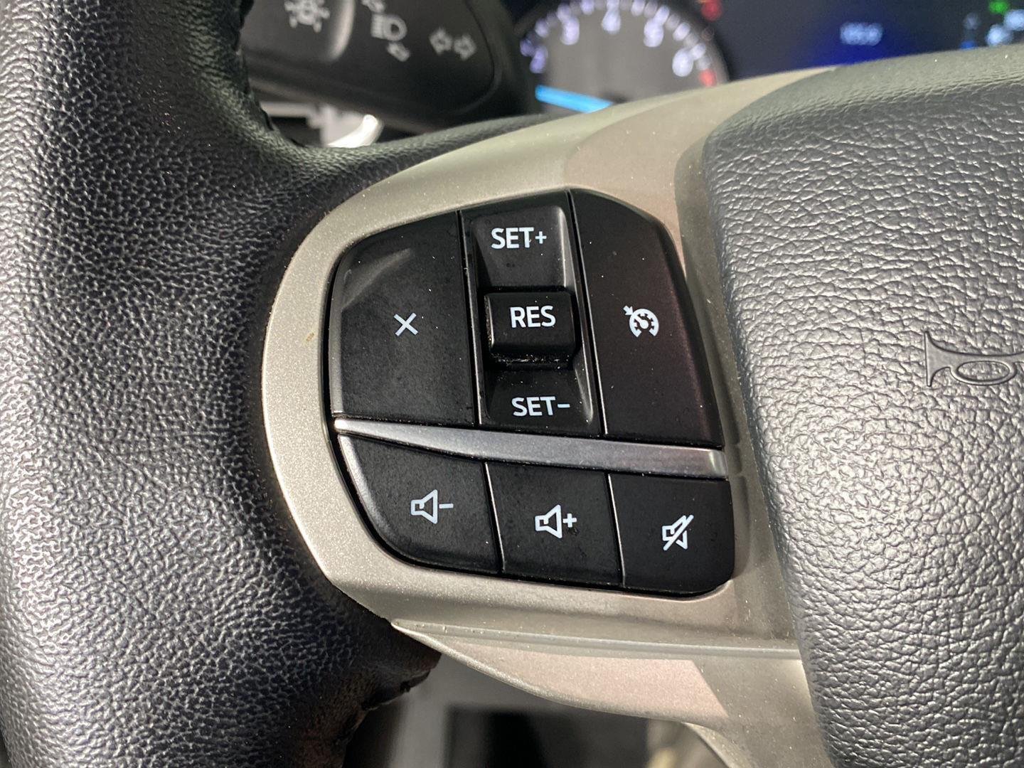 Used 2023 Silver Metallic Ford XLT image 11