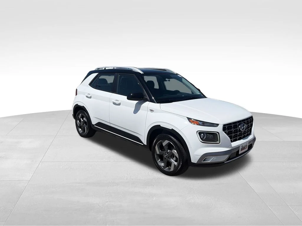 Used 2025 White Hyundai Limited image 8