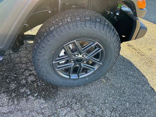 New 2026 Mojito Clear-Coat Exterior Paint Jeep Sport S image 24