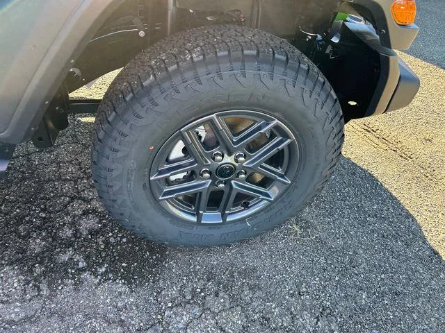 New 2026 Mojito Clear-Coat Exterior Paint Jeep Sport S image 24