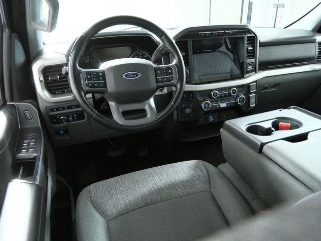 Used 2021 Silver Ford XLT image 4