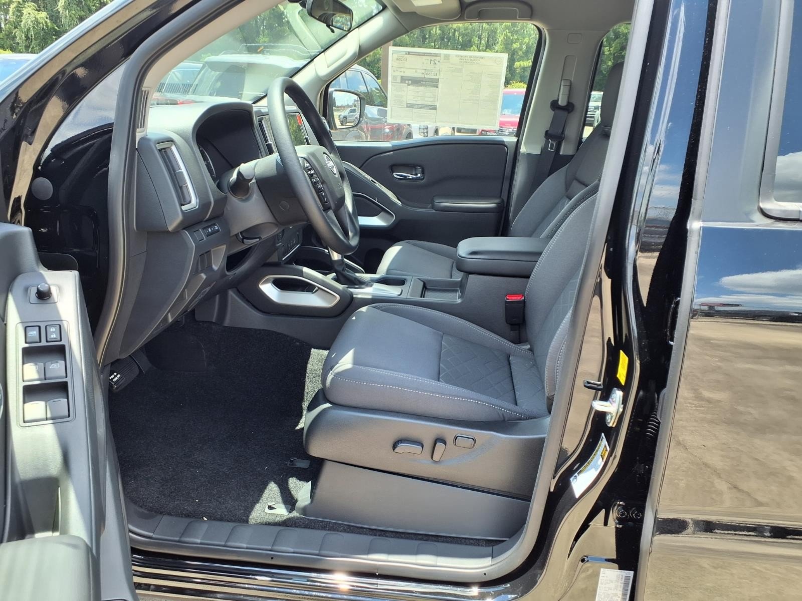 2026 Nissan Frontier Crew Cab SV - 11