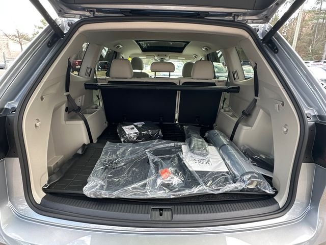 New 2026 Silver Volkswagen 2.0T SE w/Technology image 18