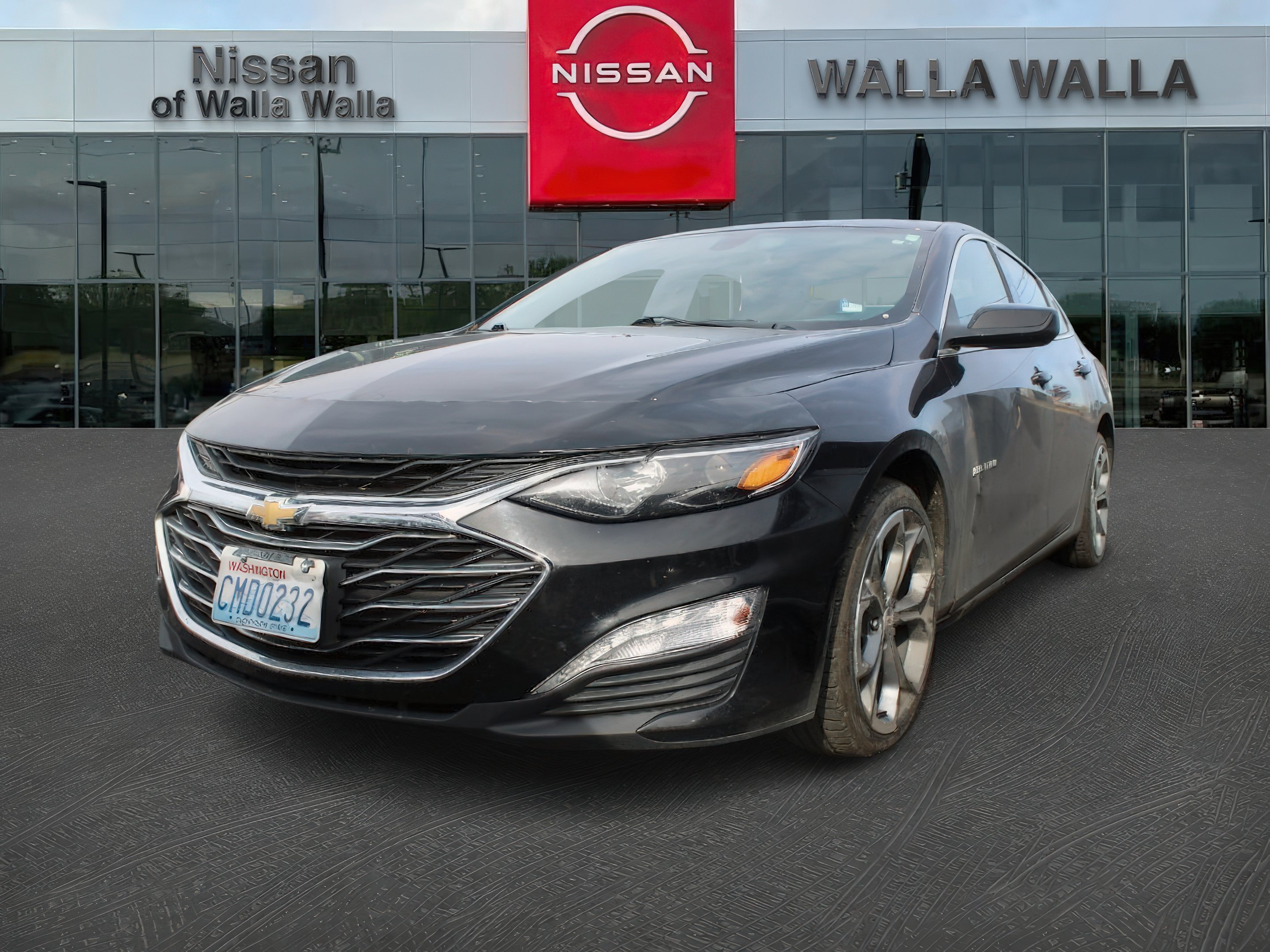 Used 2021 Chevrolet Malibu 1LT with VIN 1G1ZD5ST3MF021131 for sale in Walla Walla, WA