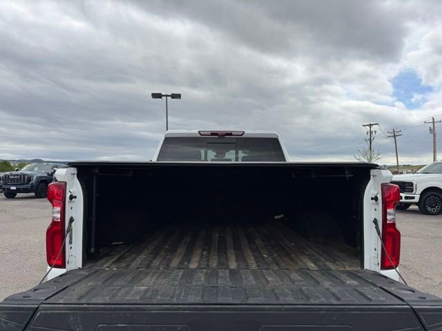 Used 2024 Summit White Chevrolet High Country image 22