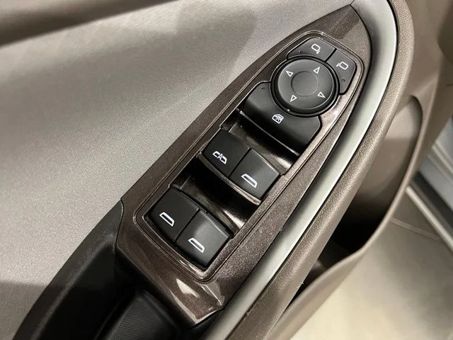 Used 2025 Gray Chevrolet LT image 10