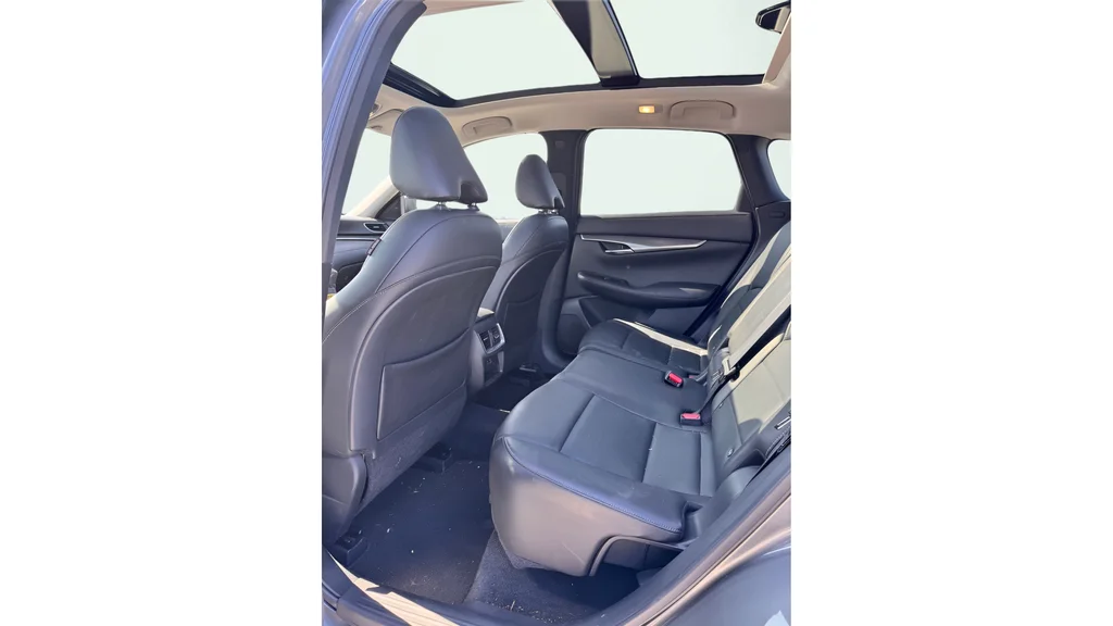 Used 2022 Gray INFINITI LUXE image 9