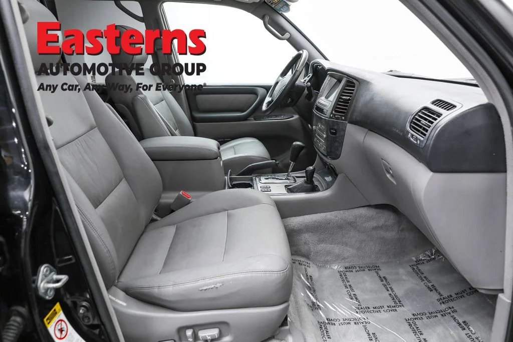 Used 2005 Black Toyota Base image 26