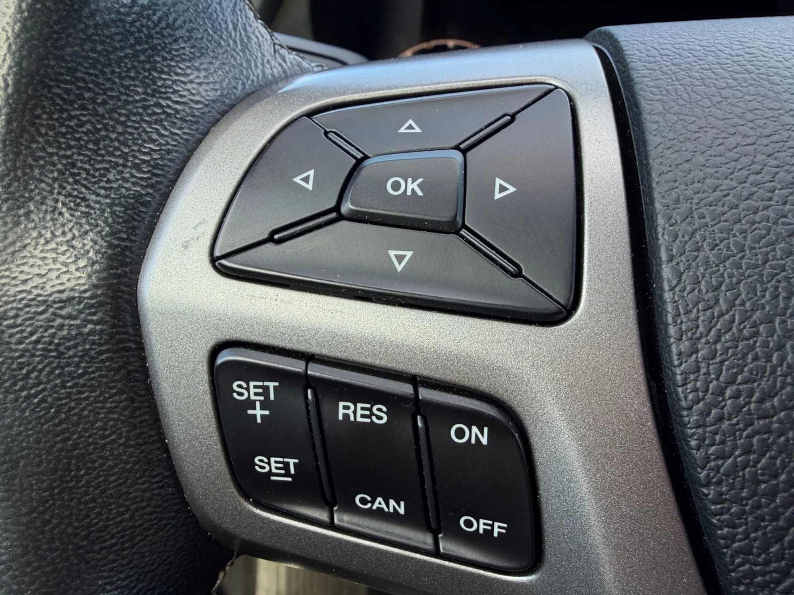 Used 2020 Lightning Blue Metallic Ford XLT image 24