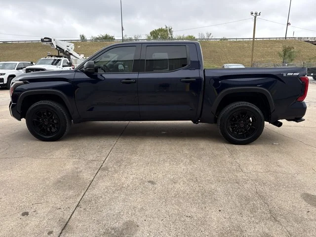 Used 2023  Toyota SR5 image 11
