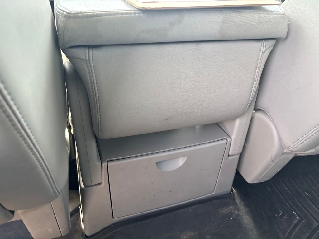 Used 2011 White Chevrolet LT image 13