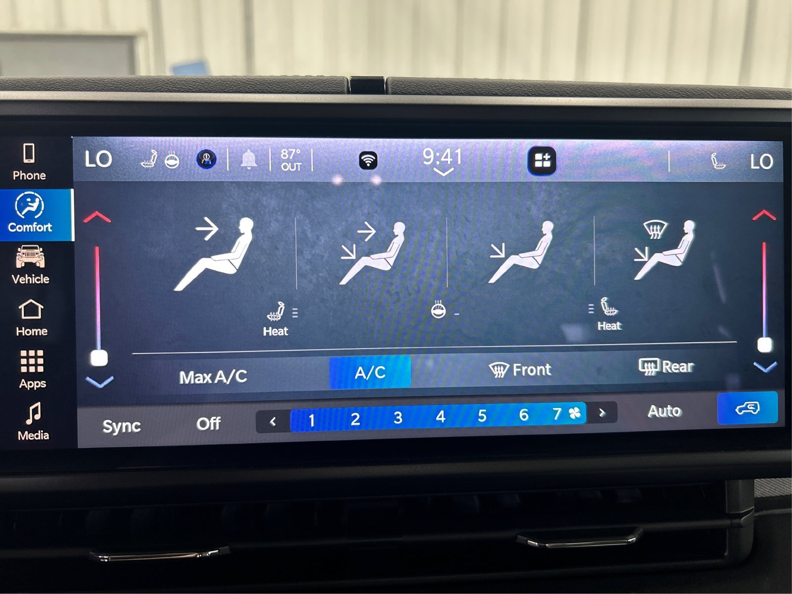 Used 2024 Black Jeep Sahara image 33