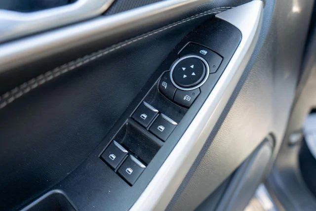Used 2022 Gray Ford XLT image 19