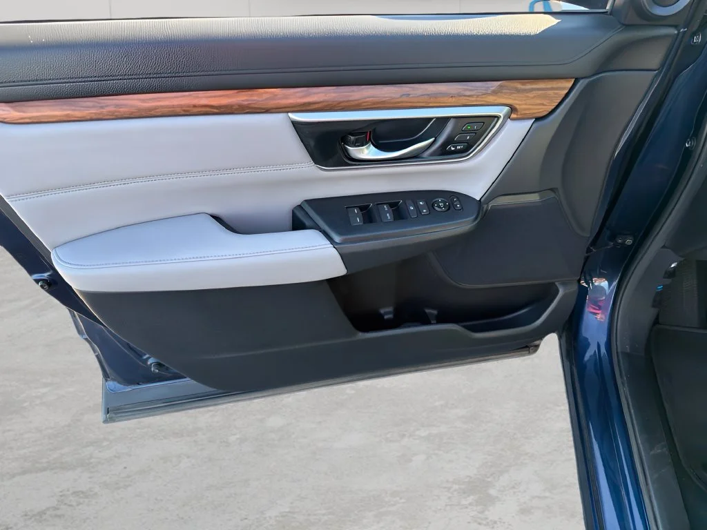 Used 2019 Obsidian Blue Pearl Honda EX-L image 15
