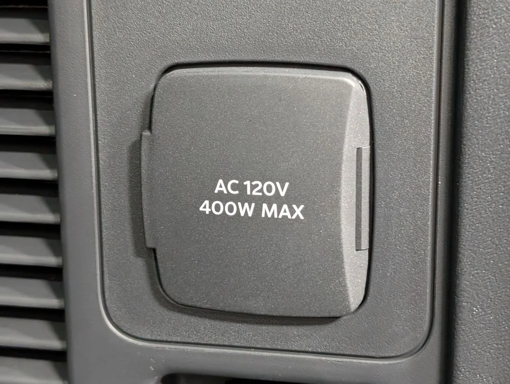 New 2027 Glacier Gray Metallic Tri-Coat Ford Active image 24