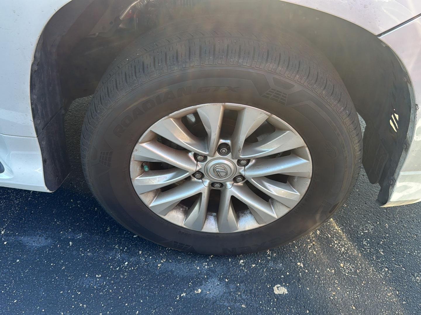 Used 2017 Starfire Pearl Lexus GX 460 image 9