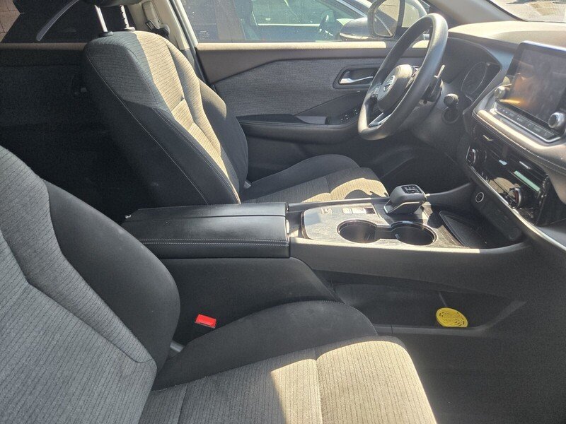 Used 2021 Pearl White NISSAN FWD SV image 3