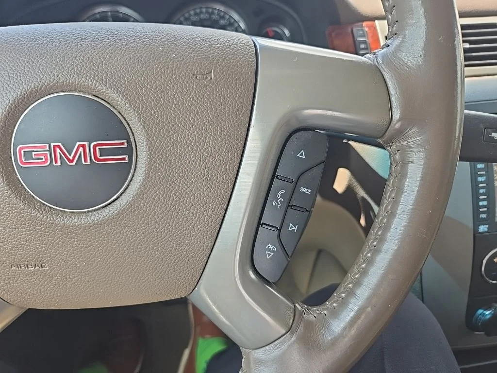 Used 2014 White GMC SLT 1500 image 12