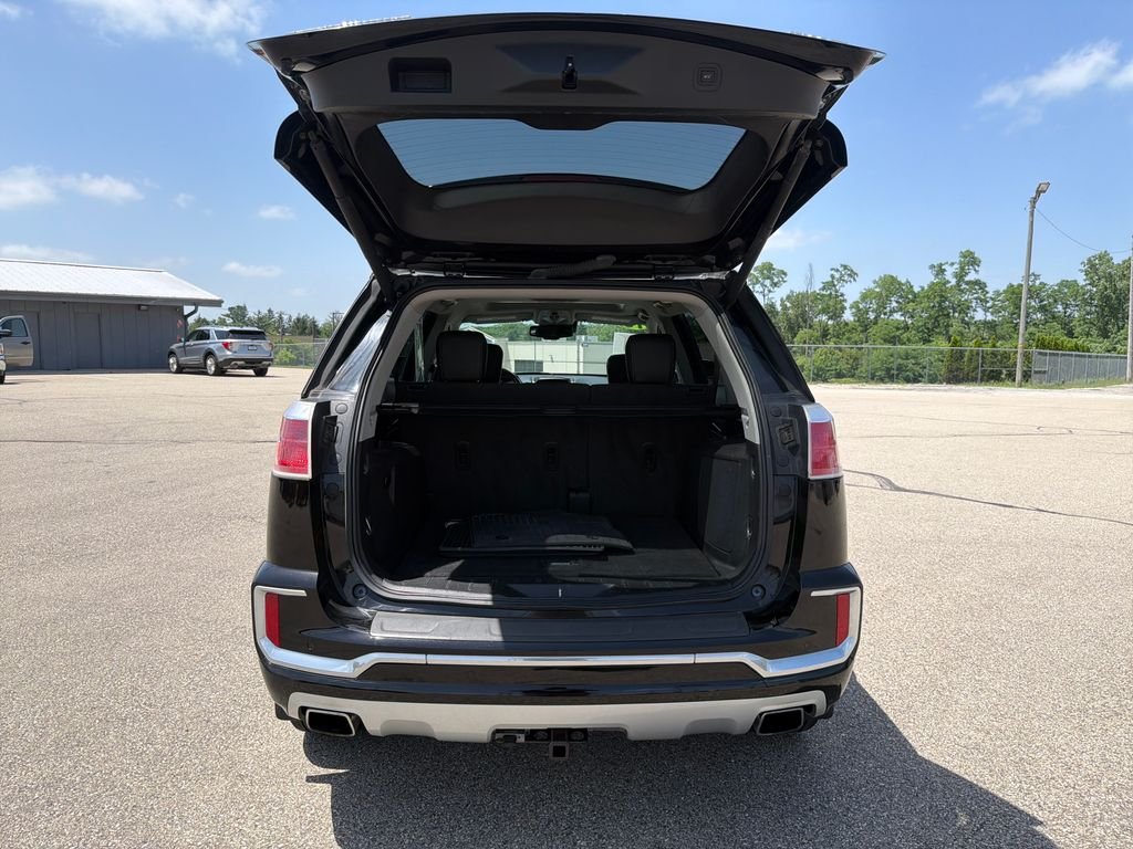 Used 2016 Black GMC Denali image 7