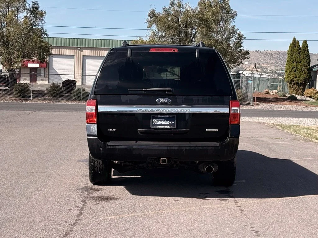 Used 2016 Shadow Black Ford XLT image 4
