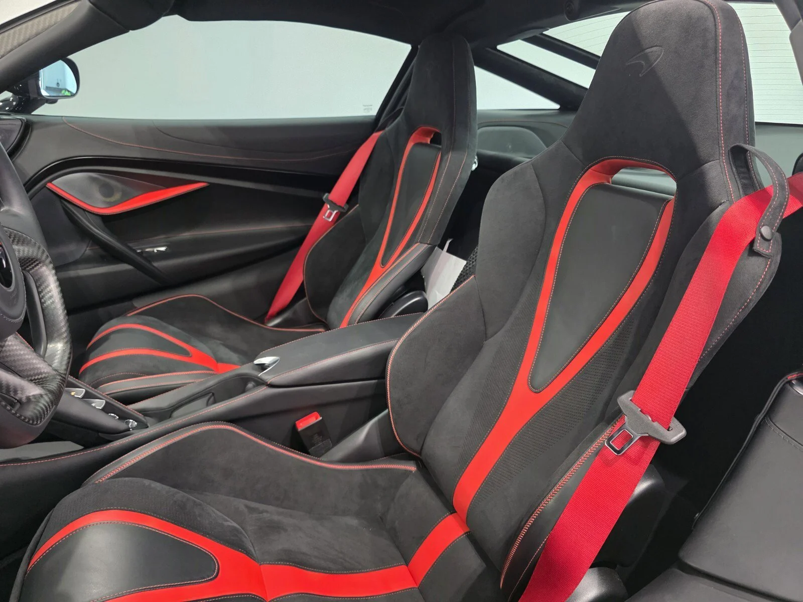 Used 2022 Onyx Black McLaren Performance Coupe image 8