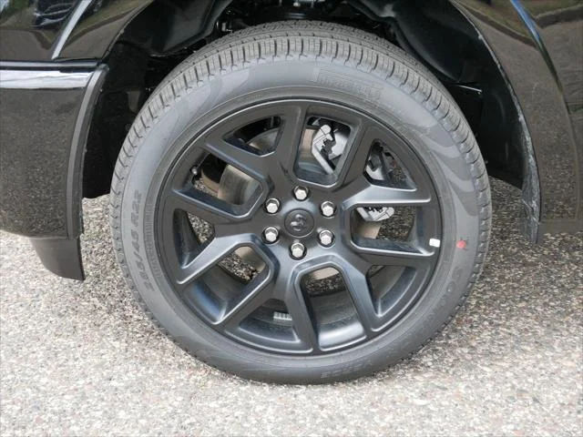 New 2026 Diamond Black Crystal Pearl-Coat Exterior Paint RAM LARAMIE image 5