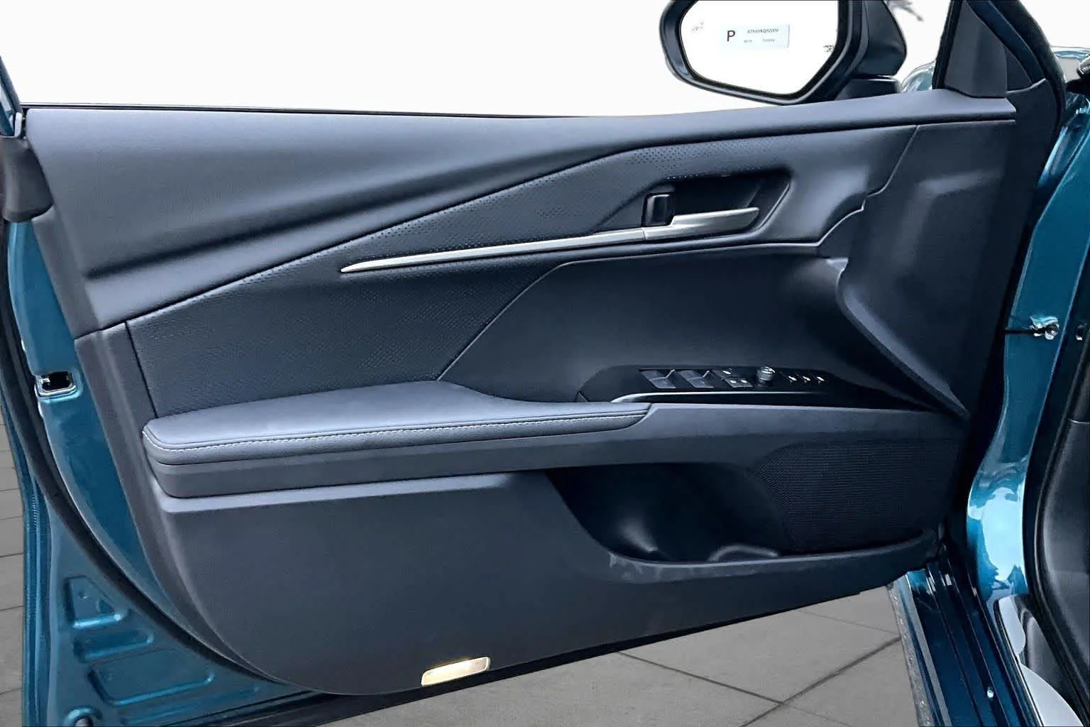 New 2026 Ocean Gem with Midnight Black Metallic roof Toyota XSE image 10