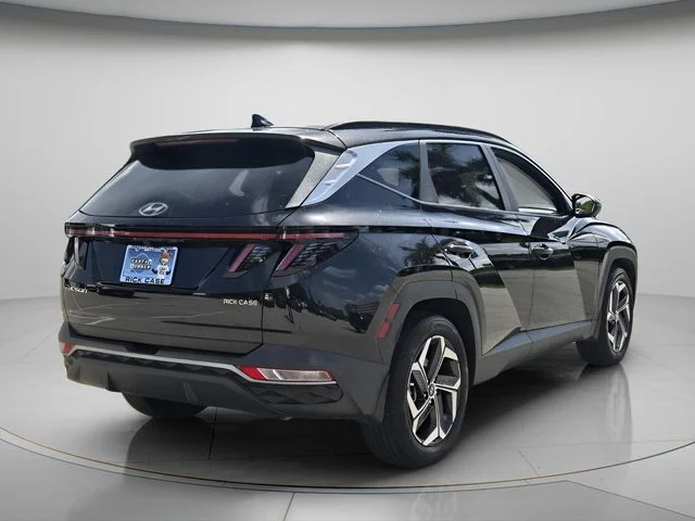 Used 2023 Black Hyundai SEL image 7