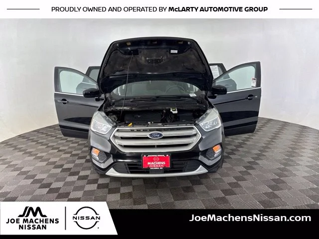 Used 2018 Black Ford SE image 14