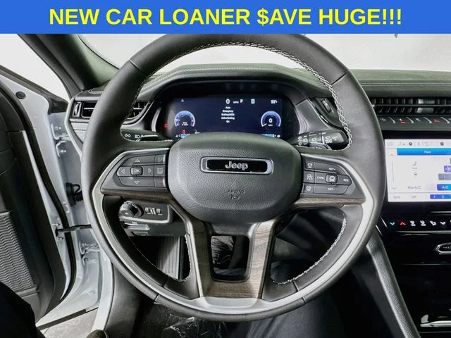 New 2026 Bright White Clear-Coat Exterior Paint Jeep Limited image 11