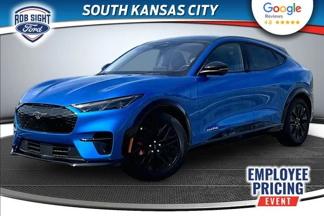 2025 Ford Mustang-Mach-e Premium's photo