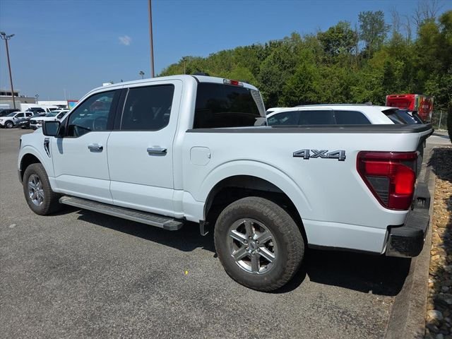 Certified Used 2025 White Metallic Ford XLT image 4