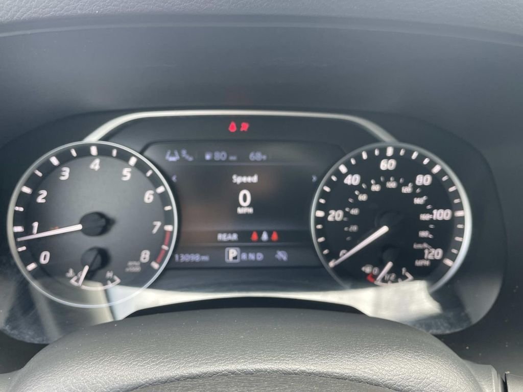 Used 2025 Gray Nissan SV image 18
