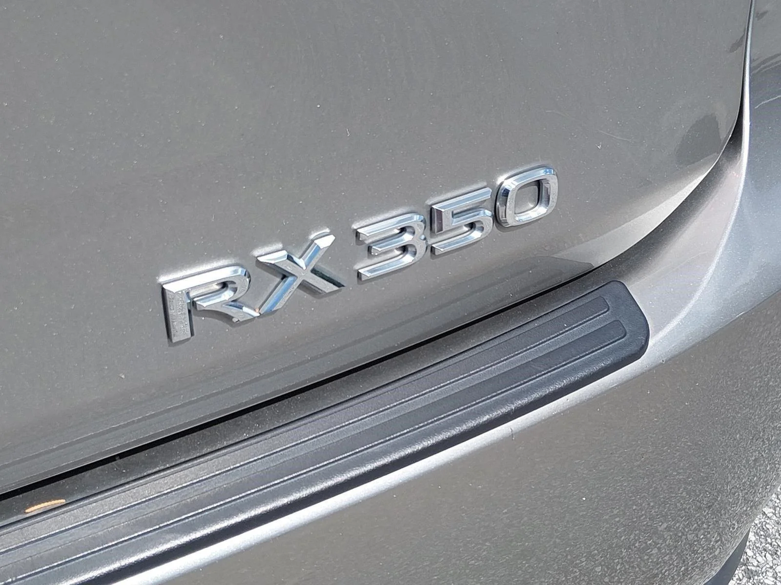 Used 2022 Atomic Silver Lexus RX 350 image 18
