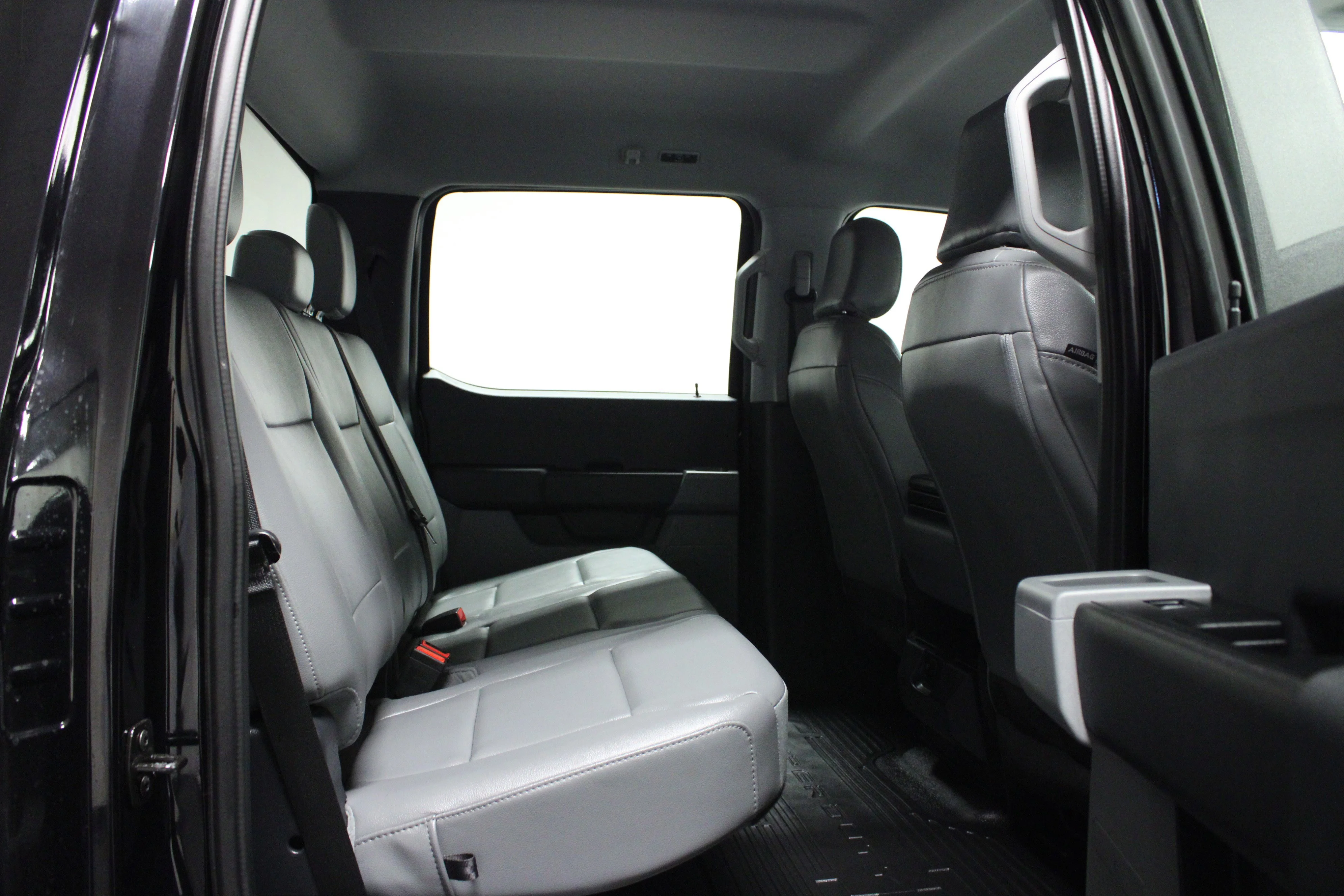 Used 2024 Black Metallic Ford XL image 12