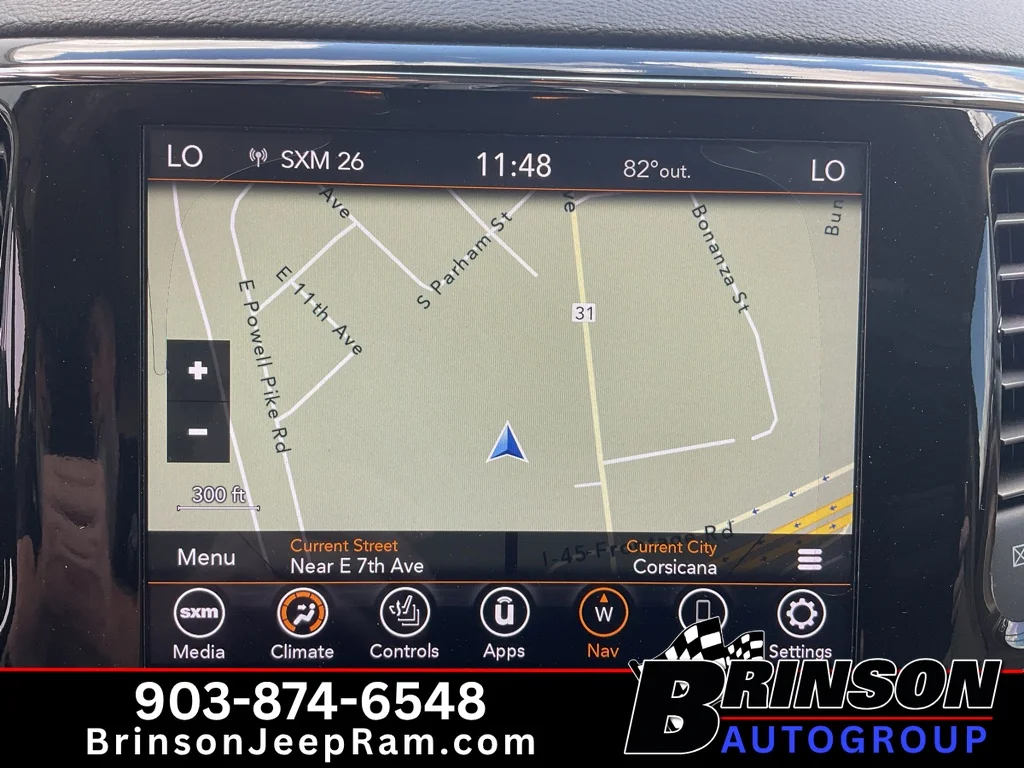 Used 2022 Bright White Clearcoat Jeep Limited image 33
