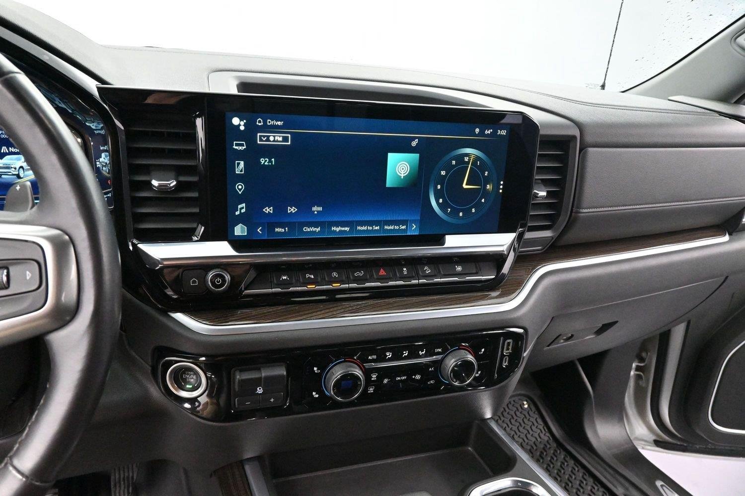 Used 2022 Silver Ice Metallic Chevrolet RST image 18