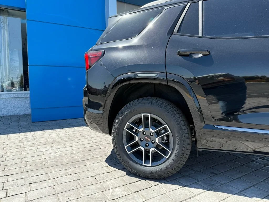 New 2026 Ebony Twilight Metallic GMC AT4 image 5