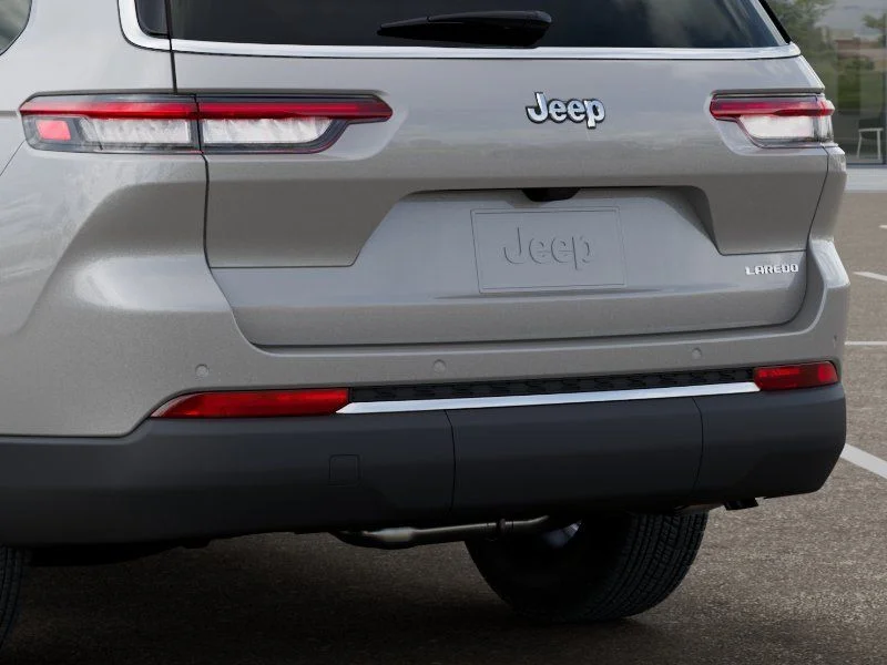 New 2026 Silver Zynith Jeep Laredo image 14