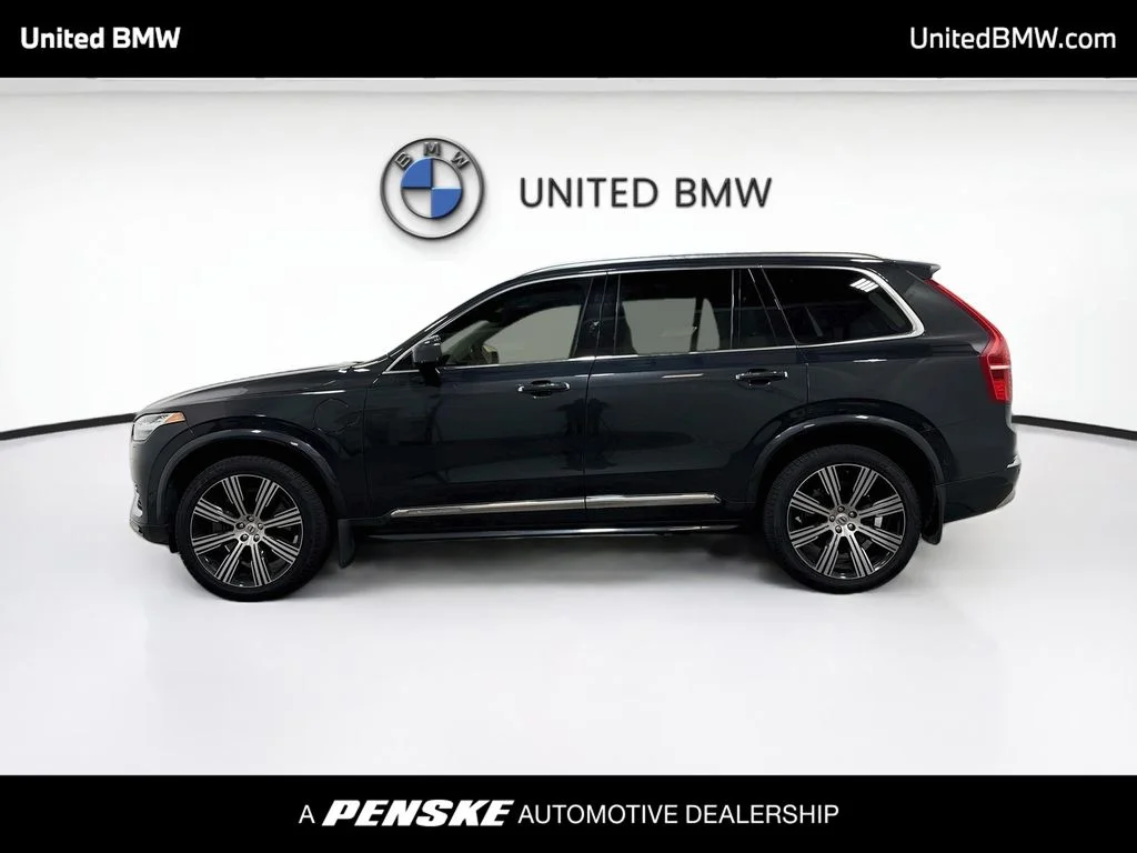 Used 2022 Gray Metallic Volvo T8 Inscription 7 Passenger image 8