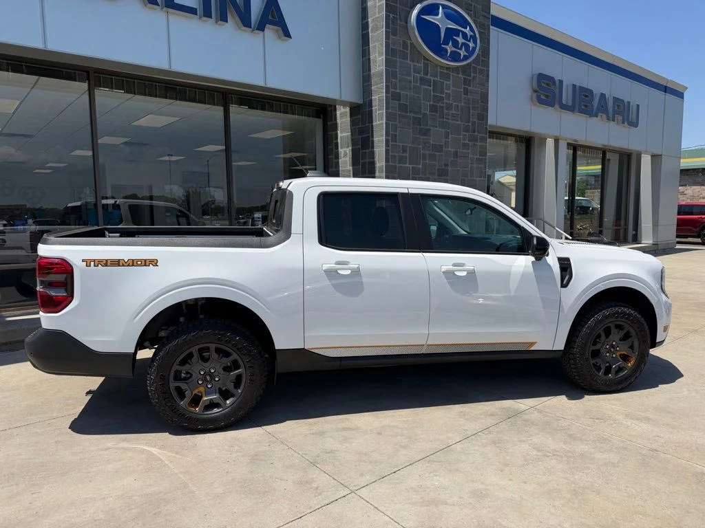 Used 2025 White Ford Tremor image 6