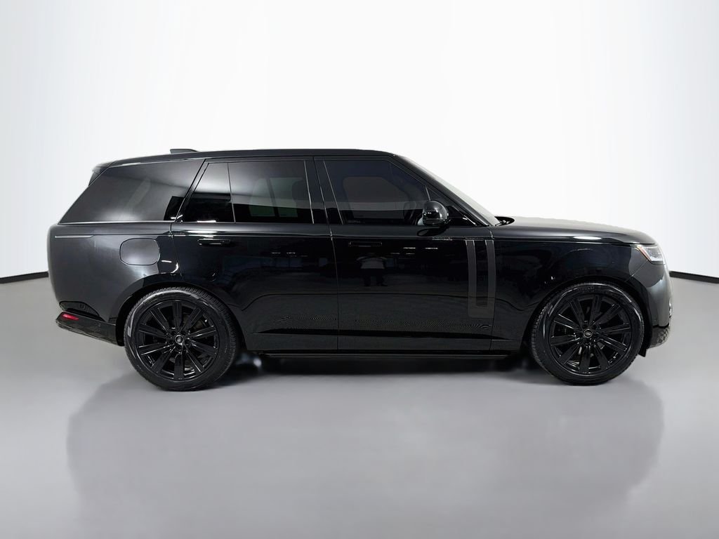 Certified Used 2023 Santorini Black Metallic Land Rover SE image 4