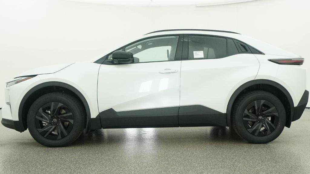 New 2026 Wind Chill Pearl Toyota SE image 2