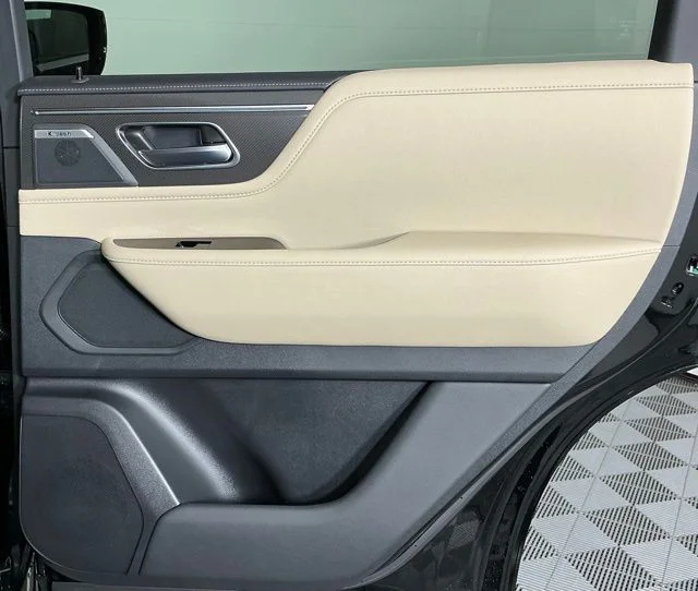 New 2026 Black Obsidian INFINITI PURE image 25