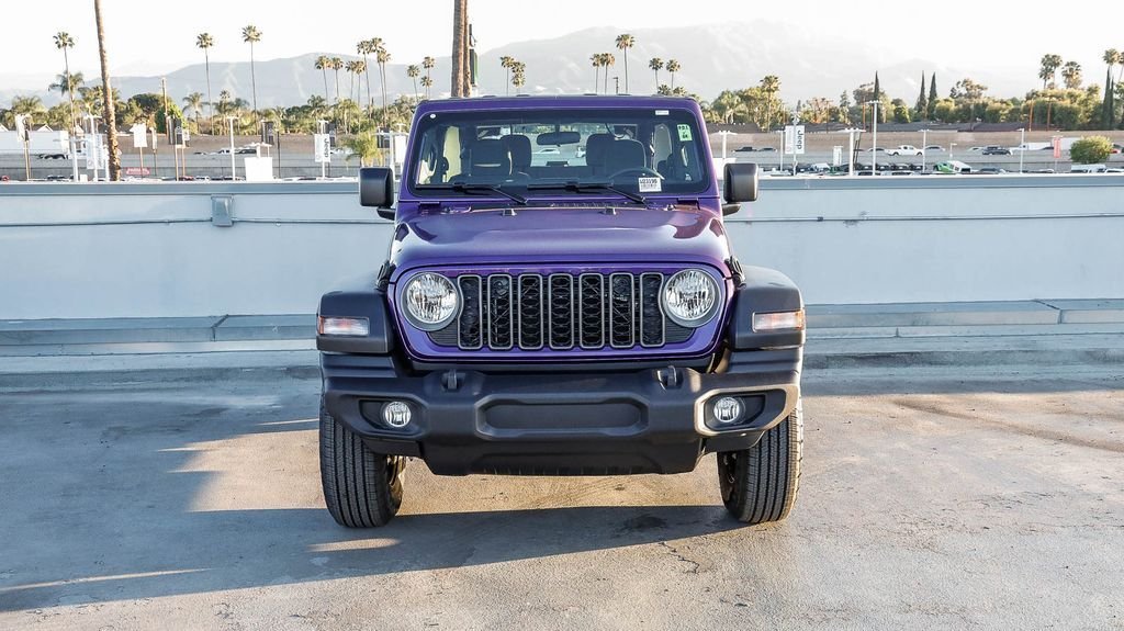 New 2026 Reign Jeep Sport image 3
